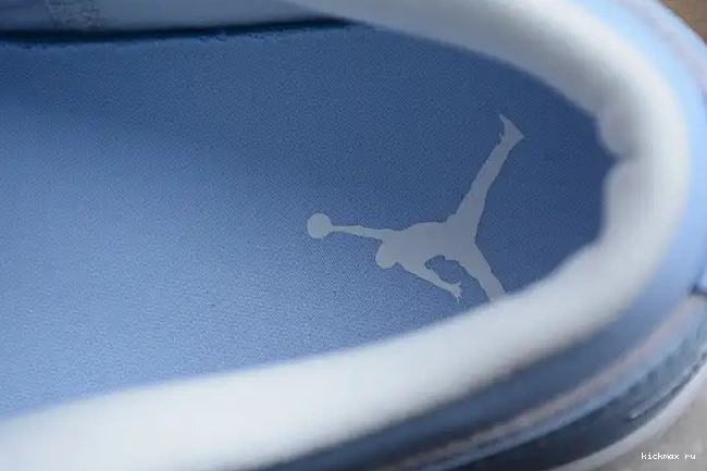 Rep MAX 1 DC0774-050 Blue Low (W) Jordan University 0415